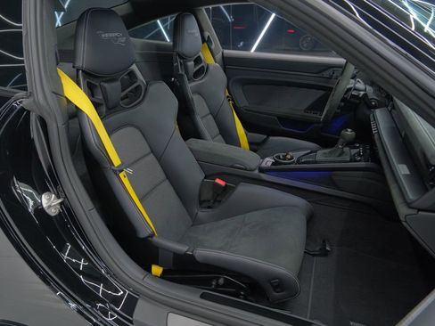 Used 2025 Porsche 911 GT3 RS RWD image 37