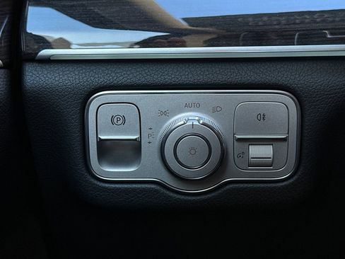 Certified 2023 Mercedes-Benz GLS 450 4MATIC image 32