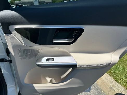 New 2026 Mercedes-Benz GLC 300 4MATIC image 18
