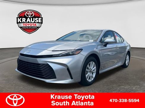 New 2026 Toyota Camry Hybrid FWD image 1