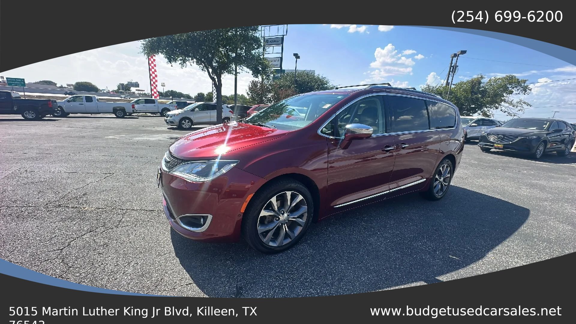 Used 2018 Chrysler Pacifica Limited w/ Tire & Wheel Group FWD image 1