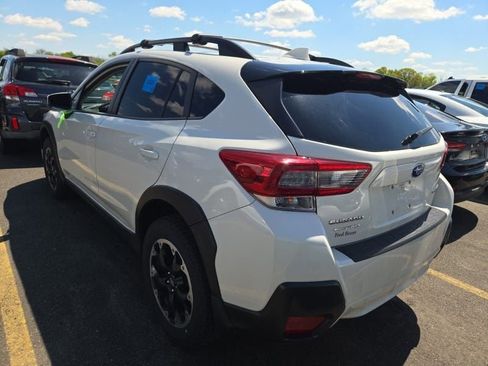 Used 2023 Subaru Crosstrek 2.0i Premium AWD/4WD image 2