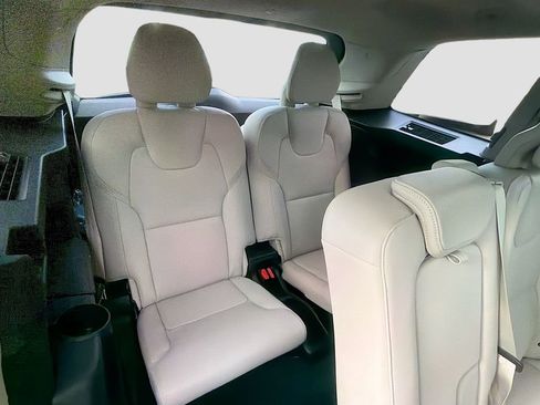 New 2026 Volvo XC90 T8 Ultra w/ Protection Package Premier AWD/4WD image 29