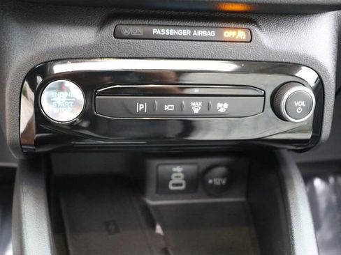 Used 2024 Ford Escape Platinum FWD image 20