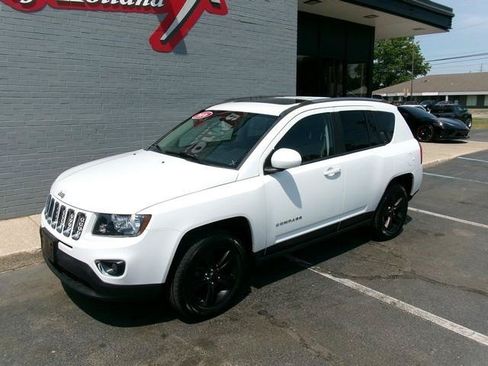 Used 2016 Jeep Compass High Altitude AWD/4WD image 2