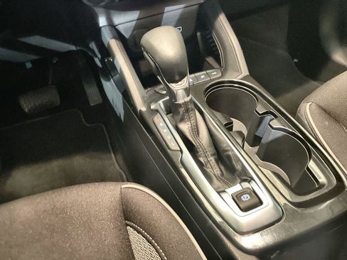 Used 2024 Chevrolet TrailBlazer LT w/ LT Cold Weather Package image 15