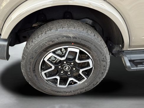 Certified 2025 Ford Bronco Outer Banks AWD/4WD image 51