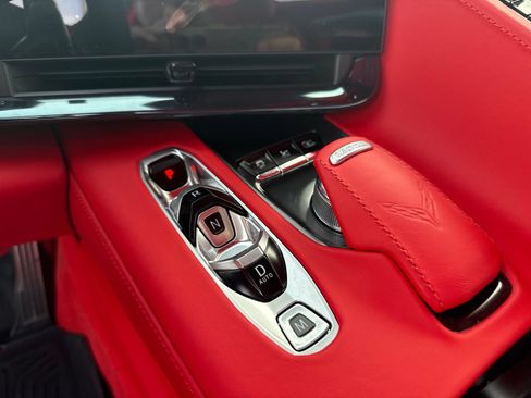 Used 2024 Chevrolet Corvette Stingray Premium Conv w/ Z51 Performance Package RWD image 20