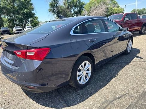 Used 2025 Chevrolet Malibu LT FWD image 4