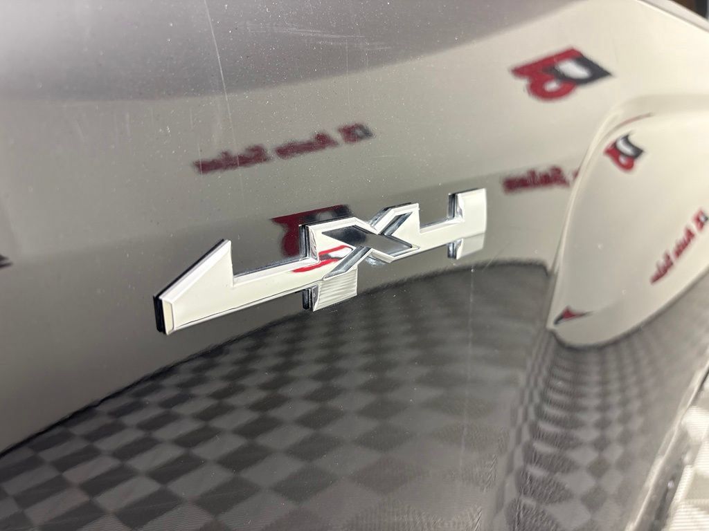 Used 2016 GMC Canyon SLT AWD/4WD image 10