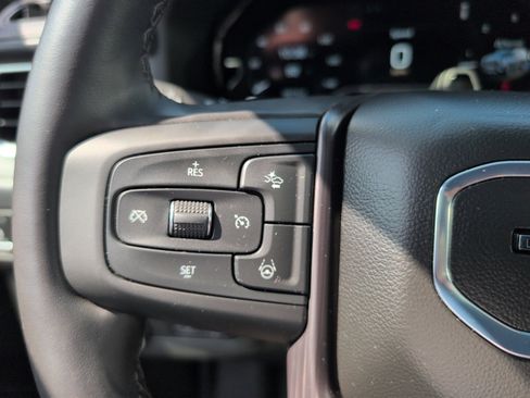 Used 2024 GMC Yukon Denali Ultimate AWD/4WD image 24
