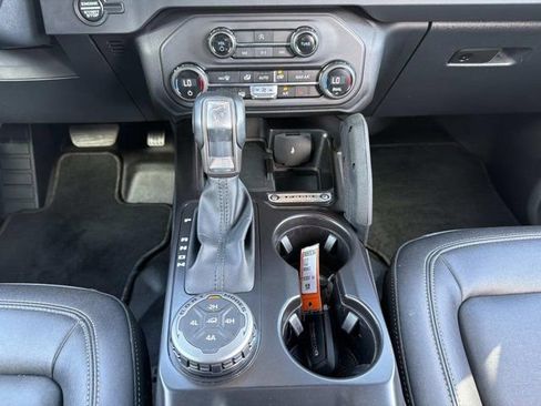 Used 2025 Ford Bronco Badlands w/ Sasquatch Package image 28