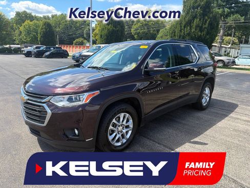 Used 2020 Chevrolet Traverse LT w/ LPO, Floor Liner Package AWD/4WD image 1