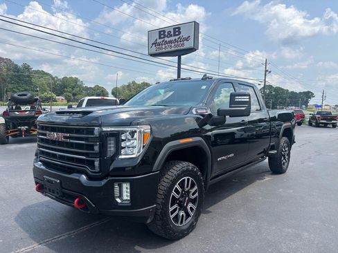 Used 2023 GMC Sierra 2500 AT4 w/ AT4 Premium Plus Package AWD/4WD image 1