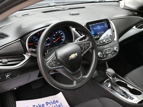 Used 2023 Chevrolet Malibu LS image 14