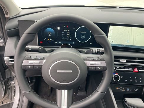 Used 2025 Hyundai Tucson SEL FWD image 24