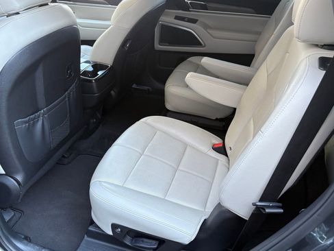 Used 2021 Kia Telluride EX w/ EX Premium Package image 38