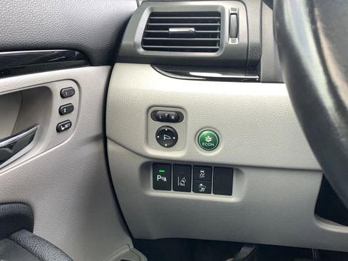 Used 2017 Honda Pilot Touring image 20