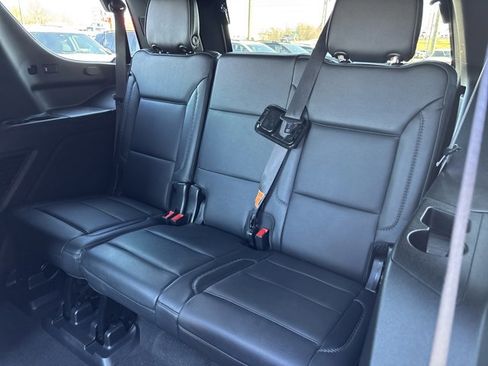 Used 2021 GMC Yukon Denali w/ Denali Premium Package image 19
