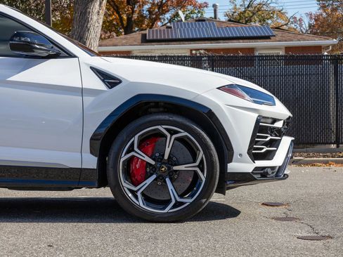 Used 2019 Lamborghini Urus image 22