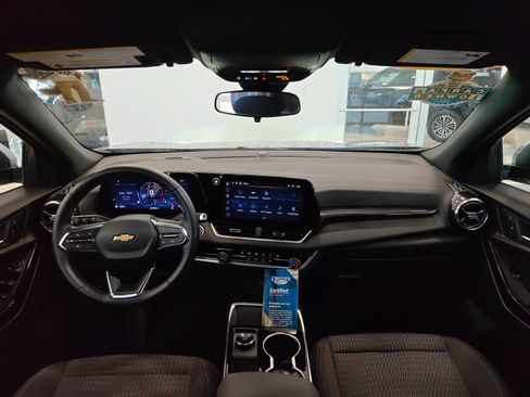 Used 2026 Chevrolet Equinox LT FWD image 28