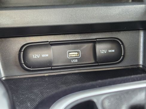 Used 2020 Kia Soul LX FWD image 22