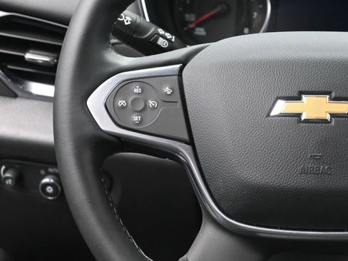 Used 2023 Chevrolet Traverse LT FWD image 32
