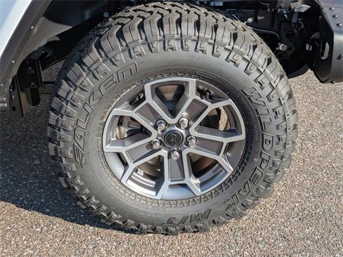 New 2026 Jeep Gladiator Mojave image 10