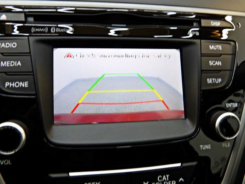 Used 2015 Hyundai Elantra SE w/ Option Group 02 image 16