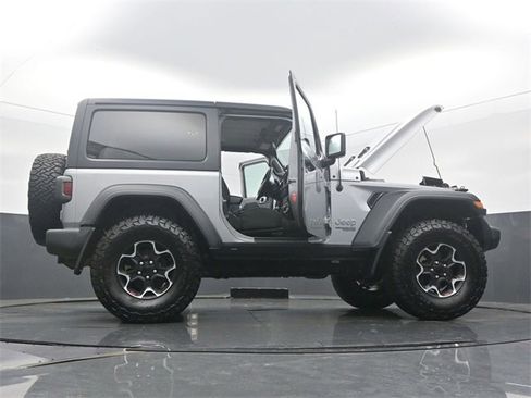 Used 2020 Jeep Wrangler Sport image 59