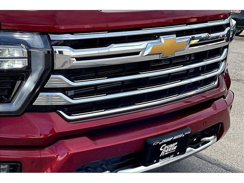 Used 2024 Chevrolet Silverado 3500 High Country w/ High Country Premium Package AWD/4WD image 34