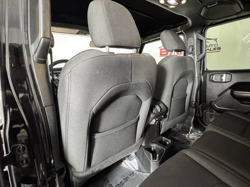 Used 2020 Jeep Gladiator Sport w/ Quick Order Package 24S AWD/4WD image 32