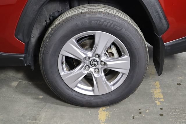 Used 2025 Toyota RAV4 XLE w/ Convenience Package FWD image 42