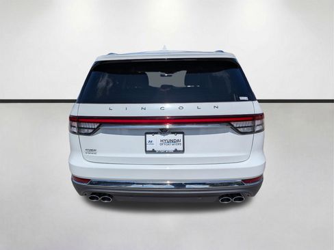 Used 2023 Lincoln Aviator 2WD w/ Premium Package image 5