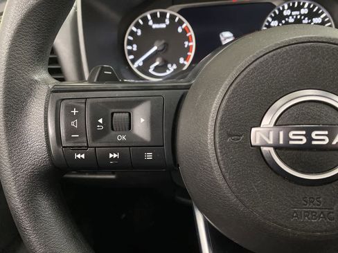 Used 2024 Nissan Rogue SV AWD/4WD image 20
