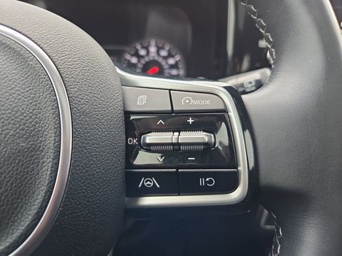 Used 2023 Kia Sorento S w/ Panoramic Sunroof Package image 24