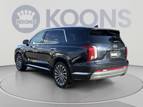 Certified 2024 Hyundai Palisade Calligraphy FWD image 4