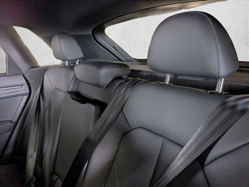 Certified 2025 Audi Q3 2.0T Premium w/ Convenience Package image 15