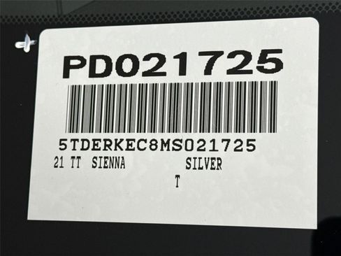 Certified 2021 Toyota Sienna Platinum image 48