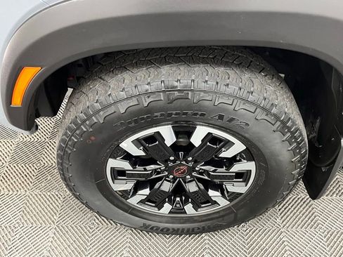 Used 2023 Nissan Frontier PRO-4X w/ Pro Convenience Package AWD/4WD image 13
