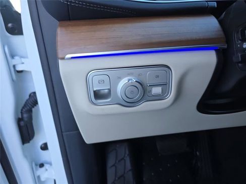 Used 2026 Mercedes-Benz GLE 450 4MATIC image 40