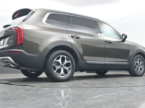 Used 2021 Kia Telluride EX image 27