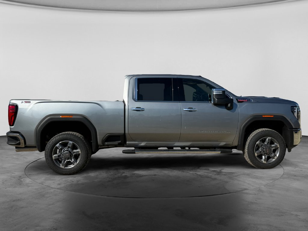 Used 2026 GMC Sierra 3500 SLT w/ SLT Premium Package AWD/4WD image 11