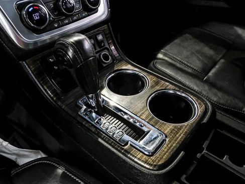 Used 2017 GMC Acadia Limited SLT AWD/4WD image 32