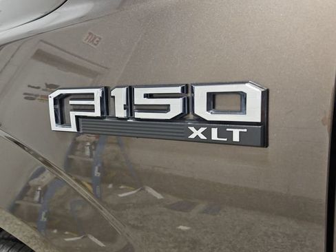 Used 2016 Ford F150 XLT w/ Equipment Group 302A Luxury AWD/4WD image 36