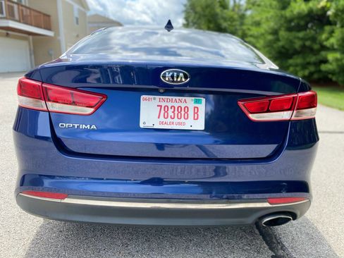 Used 2017 Kia Optima LX FWD image 6