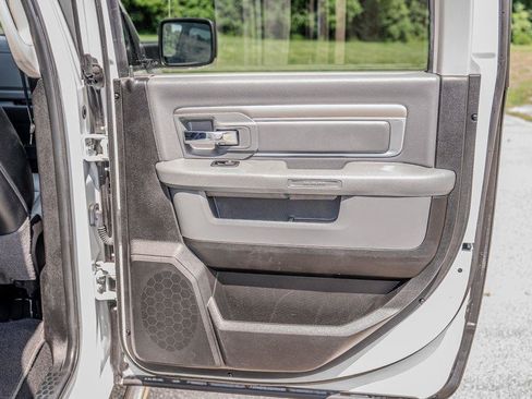Used 2018 RAM 1500 Big Horn AWD/4WD image 19