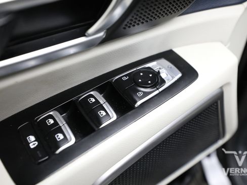 Used 2024 Kia Telluride EX w/ EX Captain's Chair Package FWD image 19