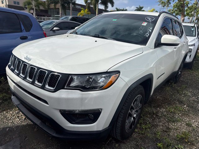 Used 2019 Jeep Compass Latitude FWD image 1