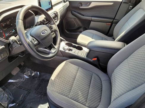Certified 2022 Ford Escape SE w/ Convenience Package FWD image 12